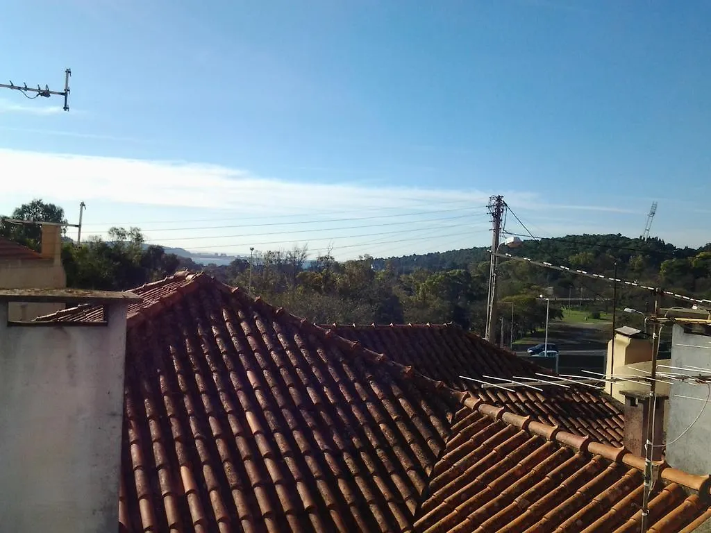 別荘 Typical Small House Near Lisbon オエイラス